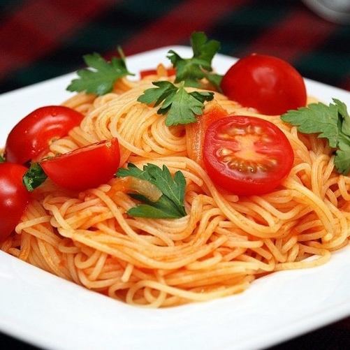 Паста с томатным соусом по-итальянски 